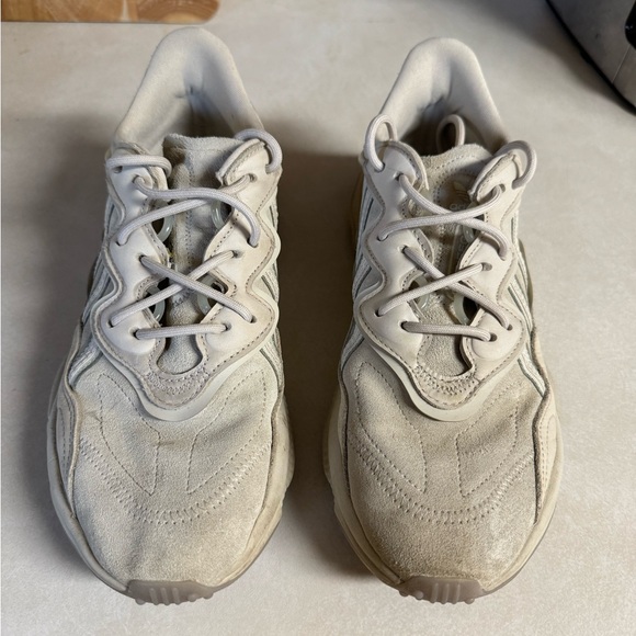 Adidas OZWEEGO Feather Grey - Picture 3 of 7
